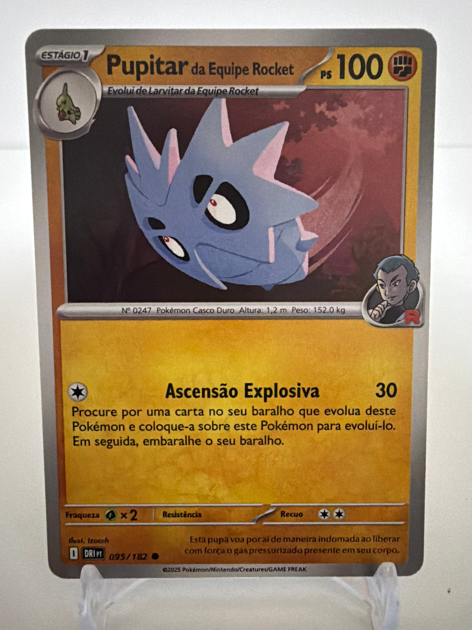 Pupitar da equipe Rocket 095/182 comum